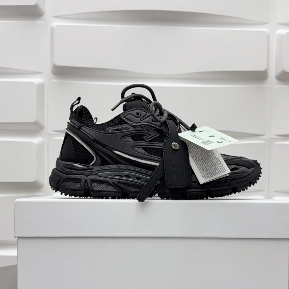 【off- white】P: 720💰Couple style👫, Size: 35-44 (Male 38.45.46 custom-made) High-quality version👊"Out of office" series original mold opening, original lasting, production process 1:1 original version ➰OFF GREY) OFF-WHITE Be Right Back Couple style👫Round toe lace-up arrow pattern low-top lifestyle casual shoes green. A running shoe called the "Be Right Back" sneaker. The design of this sneaker is inspired by Japanese sports aesthetics and craftsmanship, with running performance and principles at its core.